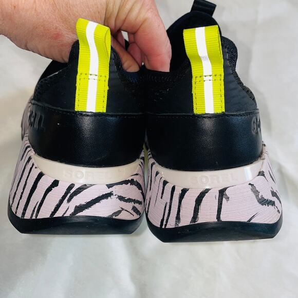 Sorel Kinetic Impact II Strap Sneaker - Women's Size 9.5 - Slipon - Zebra Stripe - Picture 8 of 11